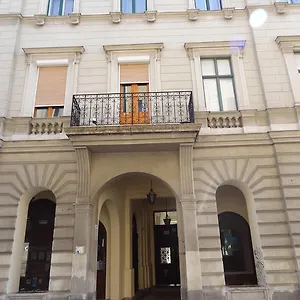 Konukevi Casa Nora, Budapeşte